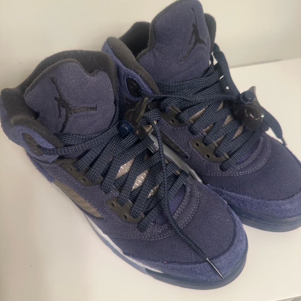 Jordan 5s Midnight Navy “Georgetown” Edition